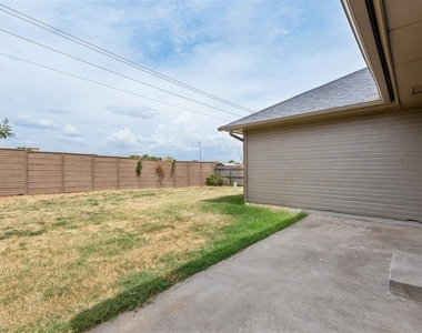 11933 Nw 7th Street - Photo Thumbnail 30