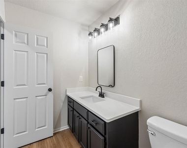 11933 Nw 7th Street - Photo Thumbnail 24
