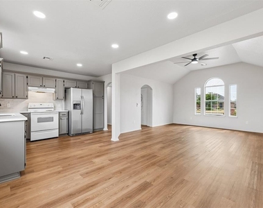 11933 Nw 7th Street - Photo Thumbnail 13