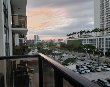 600 Ne 36th - Photo Thumbnail 17