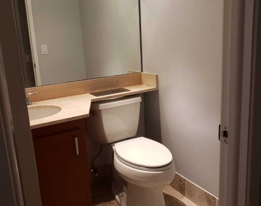 600 Ne 36th - Photo Thumbnail 8