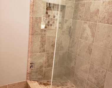 600 Ne 36th - Photo Thumbnail 12