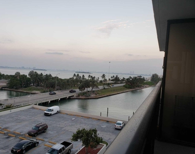 600 Ne 36th - Photo Thumbnail 18