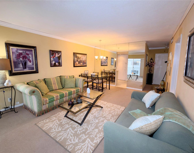 412 S Cypress Road - Photo Thumbnail 3