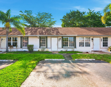 8026 Sw 20th Court - Photo Thumbnail 10
