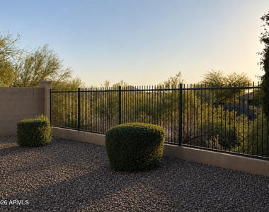 39820 N Mill Creek Court - Photo Thumbnail 20