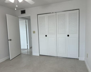 7345 W 4th Avenue - Photo Thumbnail 8
