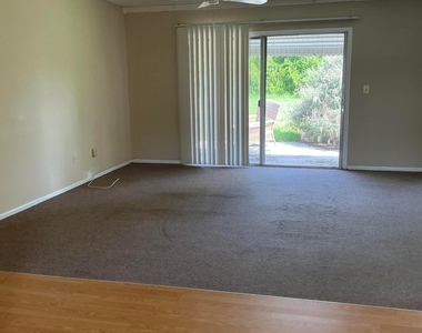 1955 Se Tiffany Avenue - Photo Thumbnail 2