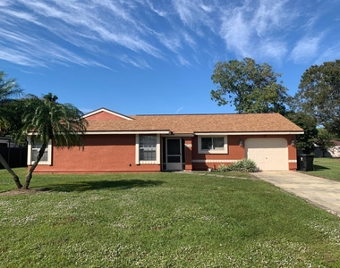 1955 Se Tiffany Avenue - Photo Thumbnail 11