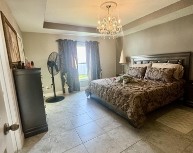 9621 Rainwood Court - Photo Thumbnail 8