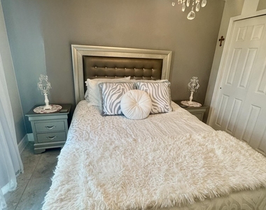 9621 Rainwood Court - Photo Thumbnail 13