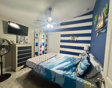 9621 Rainwood Court - Photo Thumbnail 17