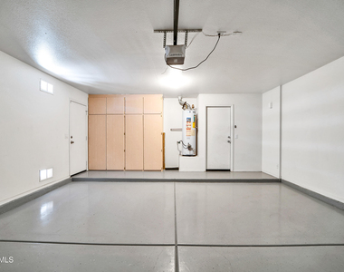 6434 W Kristal Way - Photo Thumbnail 39