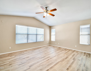 6434 W Kristal Way - Photo Thumbnail 19