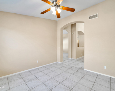 6434 W Kristal Way - Photo Thumbnail 9
