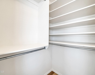 6434 W Kristal Way - Photo Thumbnail 20