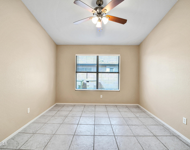 6434 W Kristal Way - Photo Thumbnail 29