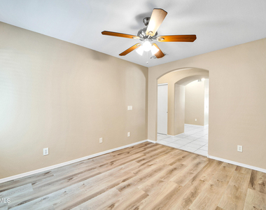 6434 W Kristal Way - Photo Thumbnail 27