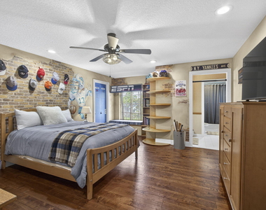 8704 Wendy Lane E - Photo Thumbnail 94