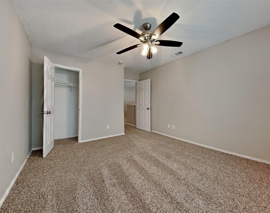 617 Crystal Brook Drive - Photo Thumbnail 15