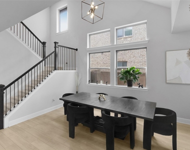 1033 Parkfield Road - Photo Thumbnail 9