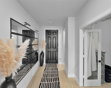 1033 Parkfield Road - Photo Thumbnail 3