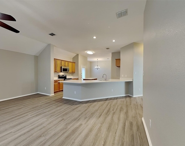 300 Lottie Lane - Photo Thumbnail 1
