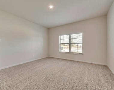 734 Saratoga Drive - Photo Thumbnail 10