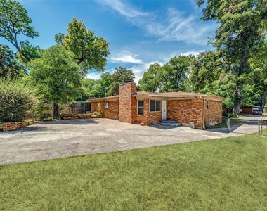 10422 Lake Gardens Drive - Photo Thumbnail 24