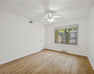 10422 Lake Gardens Drive - Photo Thumbnail 17