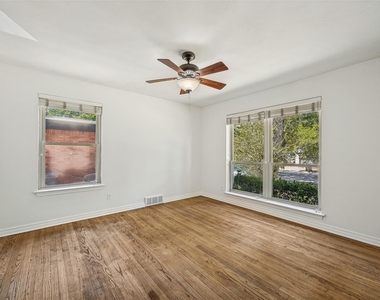 10422 Lake Gardens Drive - Photo Thumbnail 12