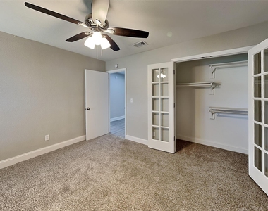 1916 Sharon Drive - Photo Thumbnail 14