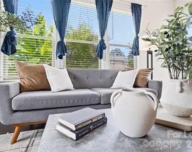 11422 Glanmire Drive - Photo Thumbnail 16