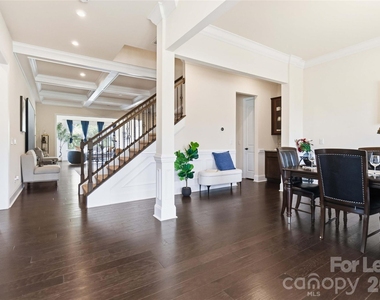 11422 Glanmire Drive - Photo Thumbnail 12