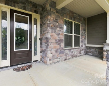 11422 Glanmire Drive - Photo Thumbnail 7