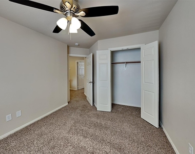 11800 Porcupine Drive - Photo Thumbnail 11
