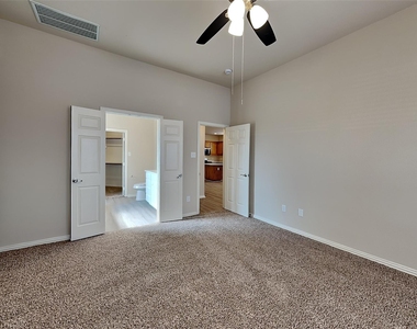 11800 Porcupine Drive - Photo Thumbnail 7