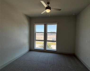 6303 Frisco Square Boulevard - Photo Thumbnail 18