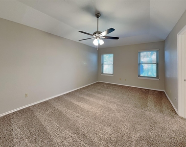 2613 Forestview Drive - Photo Thumbnail 7