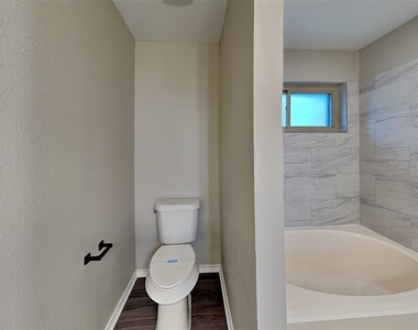 2613 Forestview Drive - Photo Thumbnail 8