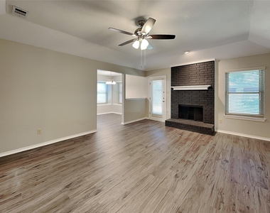 2613 Forestview Drive - Photo Thumbnail 1