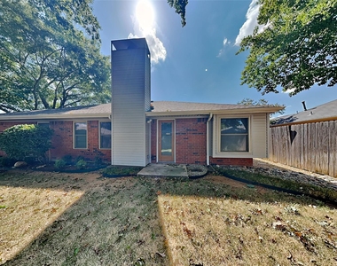 2613 Forestview Drive - Photo Thumbnail 16