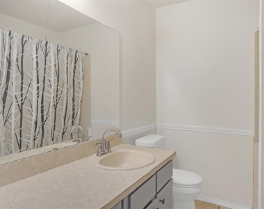 919 Southmoor Drive - Photo Thumbnail 13