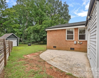 4231 Mantle Court - Photo Thumbnail 14