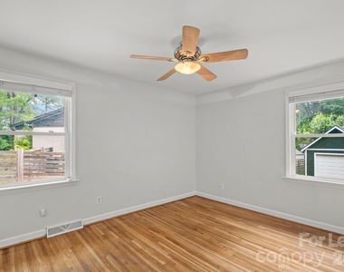 4231 Mantle Court - Photo Thumbnail 9