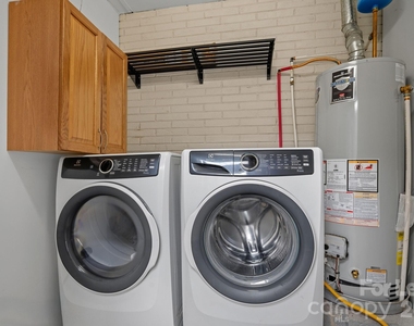 4231 Mantle Court - Photo Thumbnail 12