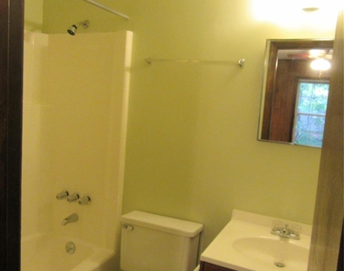 1306 Lomax Avenue - Photo Thumbnail 4