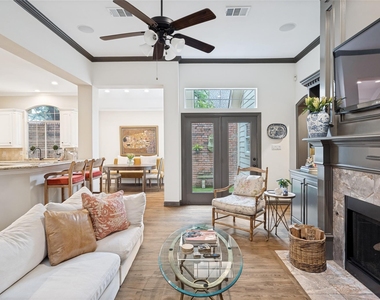 5604 Encore Drive - Photo Thumbnail 7