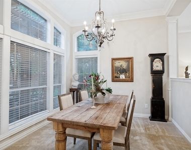 5604 Encore Drive - Photo Thumbnail 5