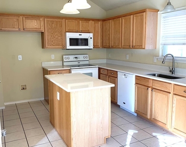 5512 Vineyard Lane - Photo Thumbnail 21